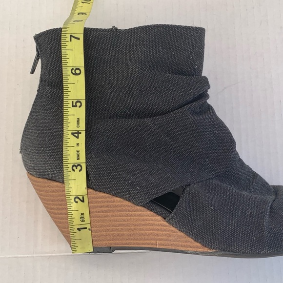 American Eagle Canvas Wedge Open-Toe Bootie - Picture 14 of 14